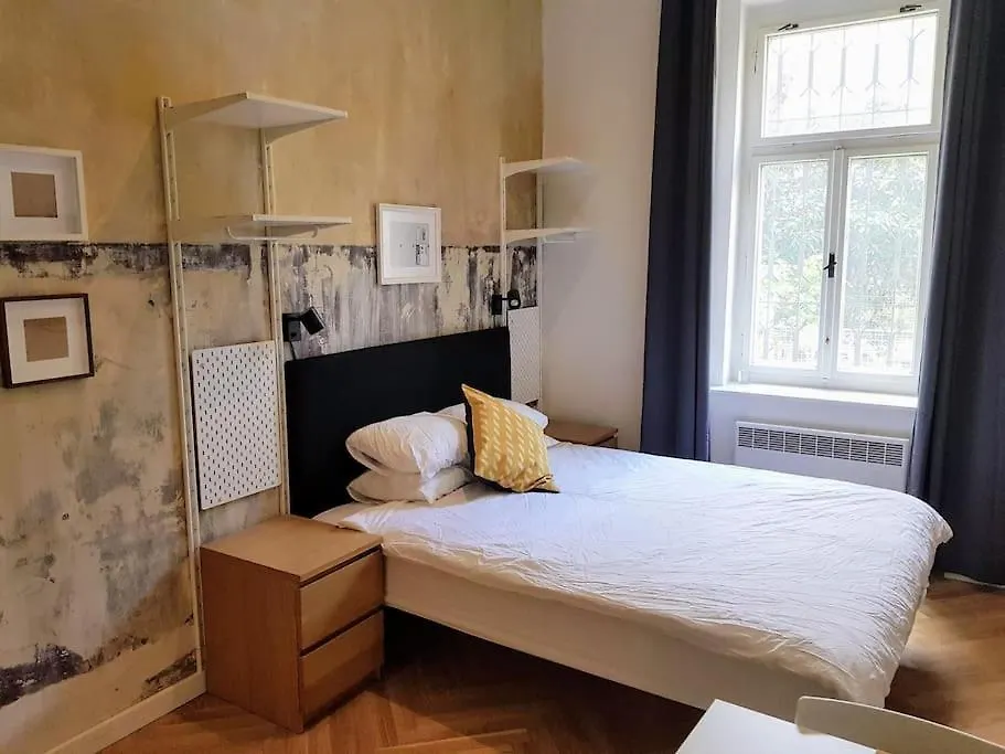 Stylish Studio Apartment By Namesti Miru Prague Czech Republic
